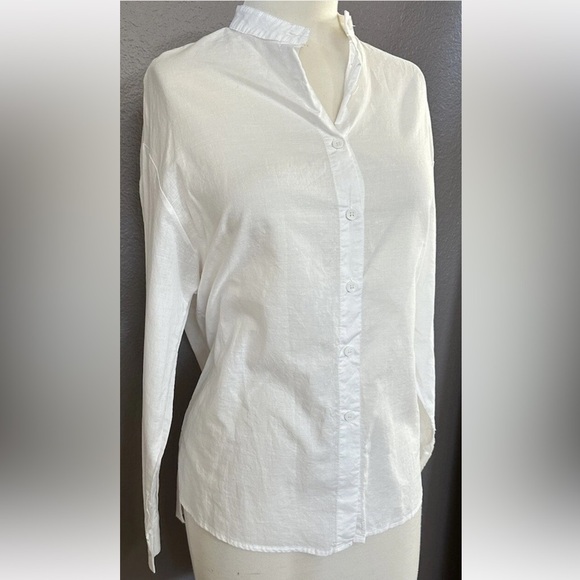 By Egreis Women's White Medium Long Sleeve Lightweight Sheer Classic Soft Shirt - Picture 3 of 6